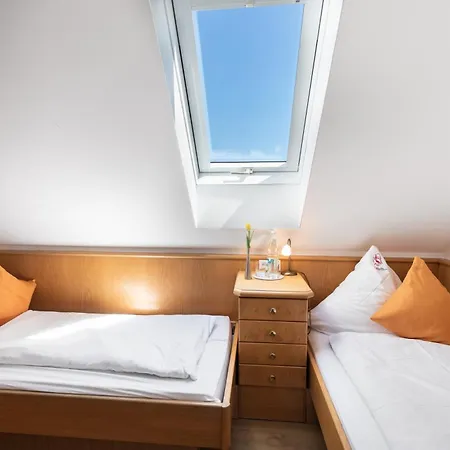 Отель Bodensee Storchen