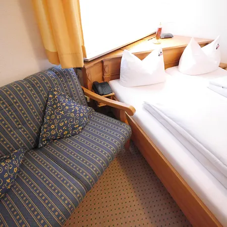 Отель Bodensee Storchen Ульдинген-Мюльхофен